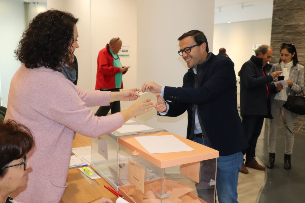 El PSOE gana las elecciones #10N en Villanueva de la Serena con el 37,06% de los votos