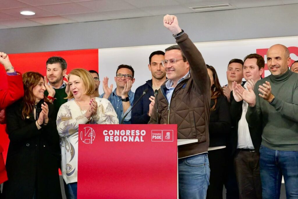 Miguel Ángel Gallardo gana las primarias del PSOE de Extremadura