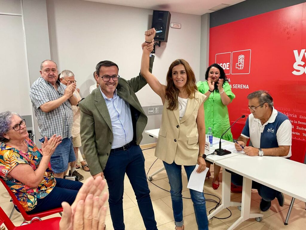 La Asamblea local del PSOE de Villanueva de la Serena elige a Ana Belén Fernández como nueva secretaria general
